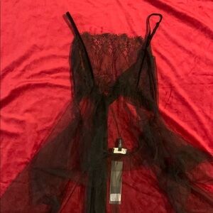 Amoralle Magnific Black Sheer Lace Tulle Negligee Size Medium NWT